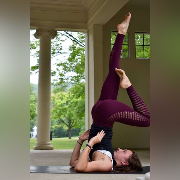 Lululemon Reveal 7/8 Tight Stripes 25" - Picture 9 of 9